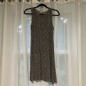 Leopard print sleeveless dress